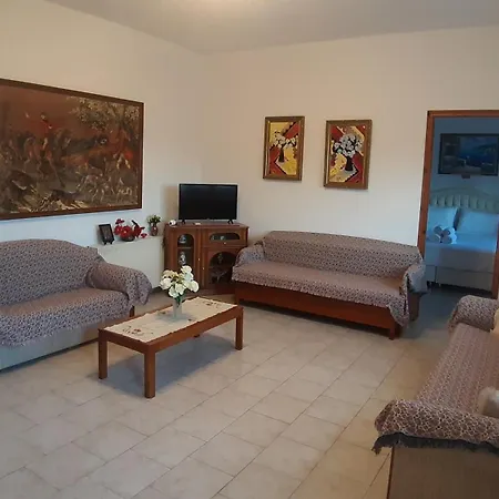 Holiday home Johnie's *